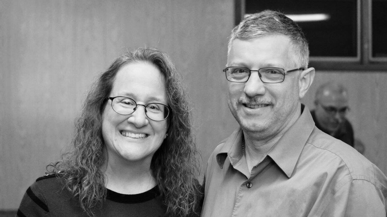 Leo and Carol Maynard in their Denver, PA longarm studio